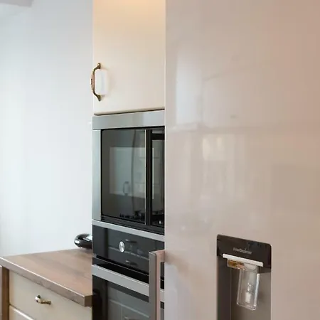 Luxury Flat With Terrace - Adela - Ideal For Long Daire