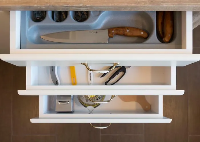 Luxury Flat With Terrace - Adela - Ideal For Long *