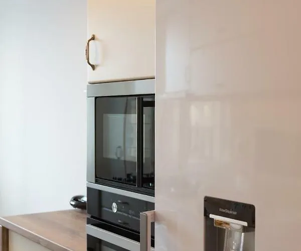 Luxury Flat With Terrace - Adela - Ideal For Long Apartment