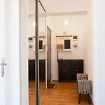 Luxury Flat With Terrace - Adela - Ideal For Long Lejlighed